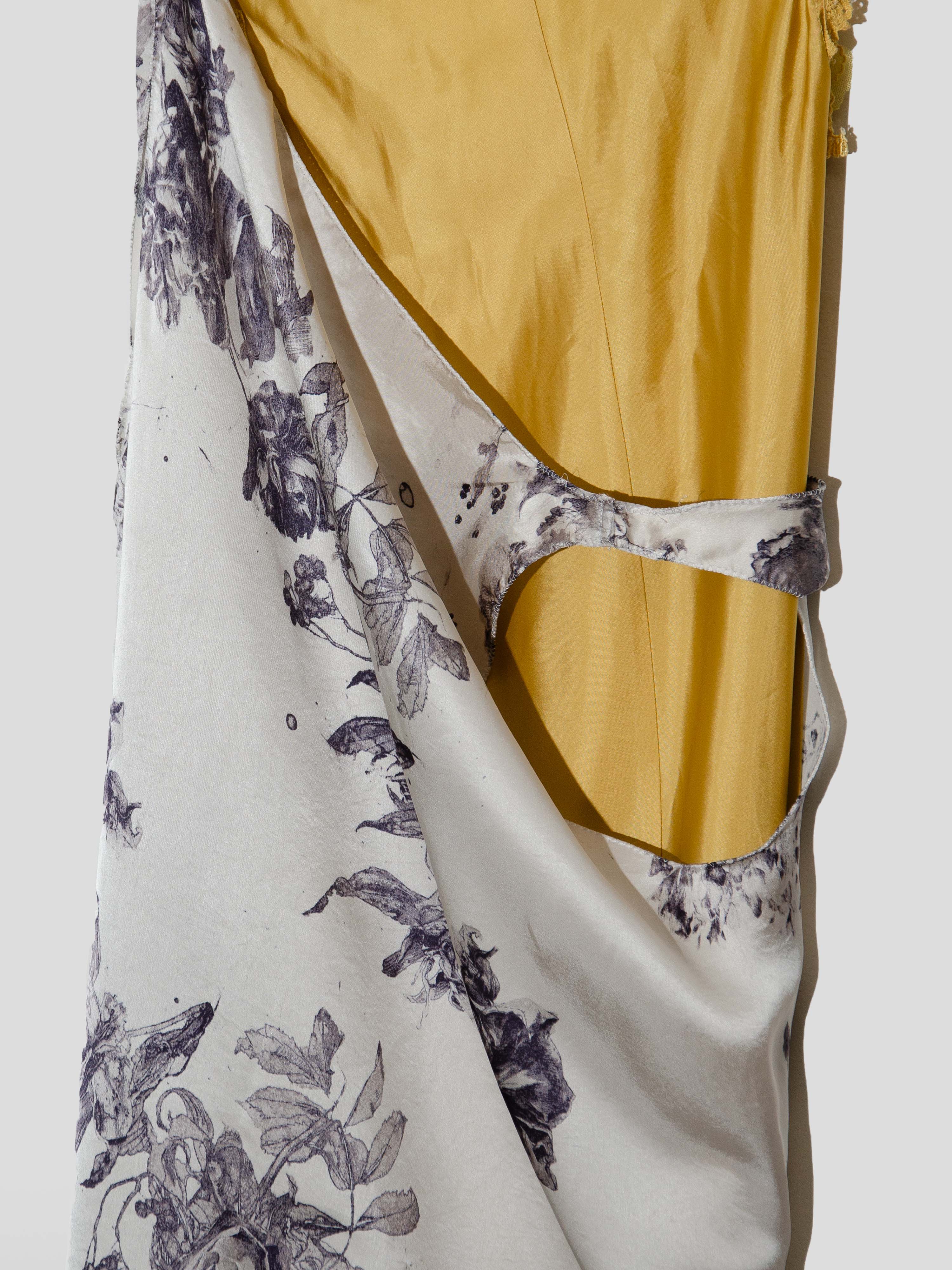 SS05 Lace Trim Floral Dress