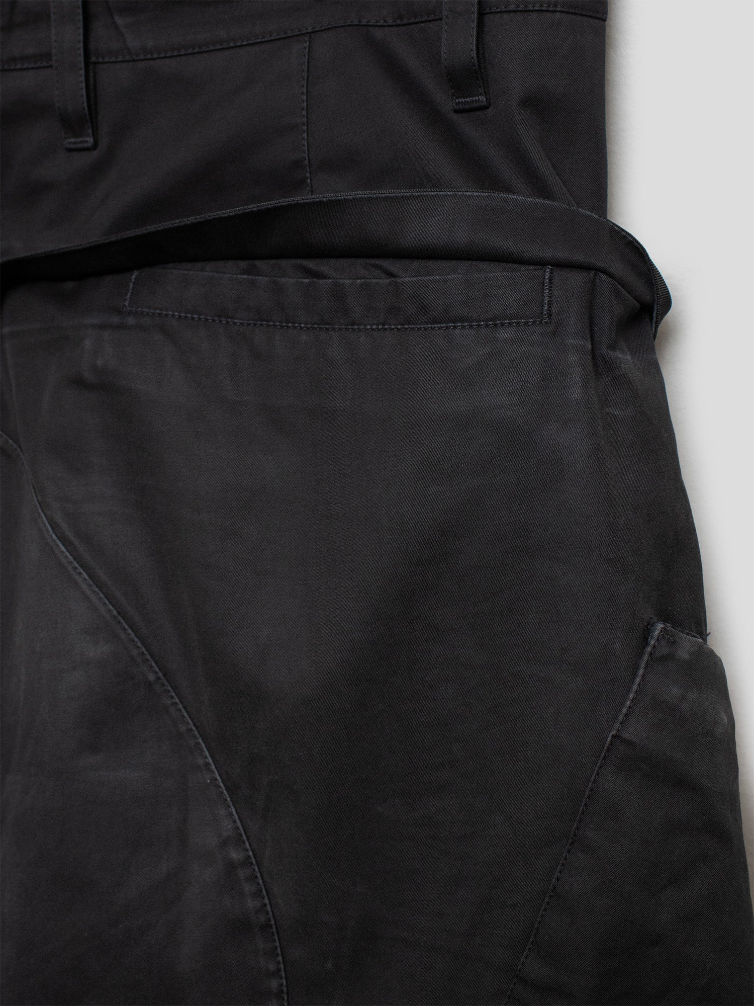 SS23 P24A-S Trousers