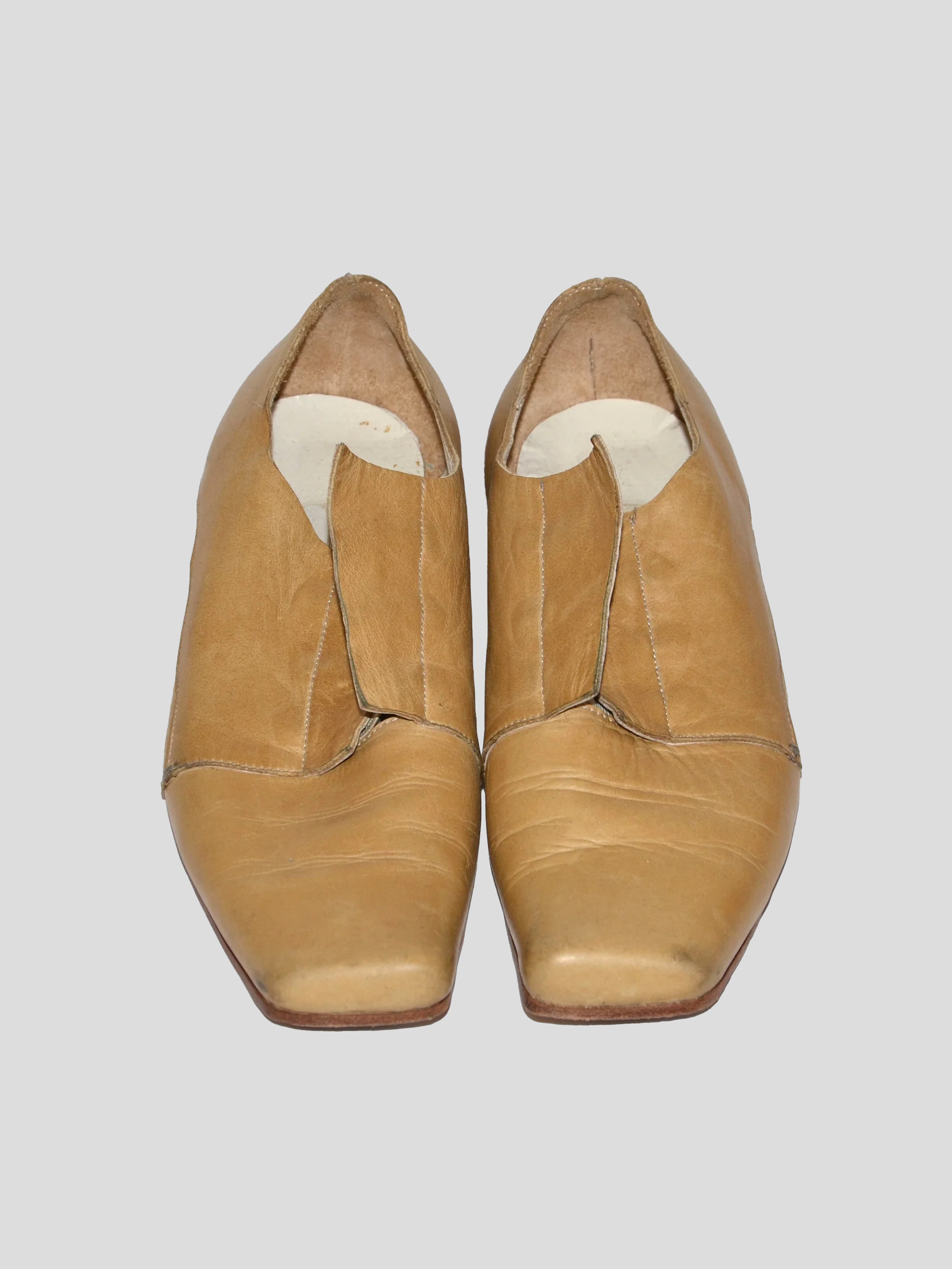Angled Toe Derby