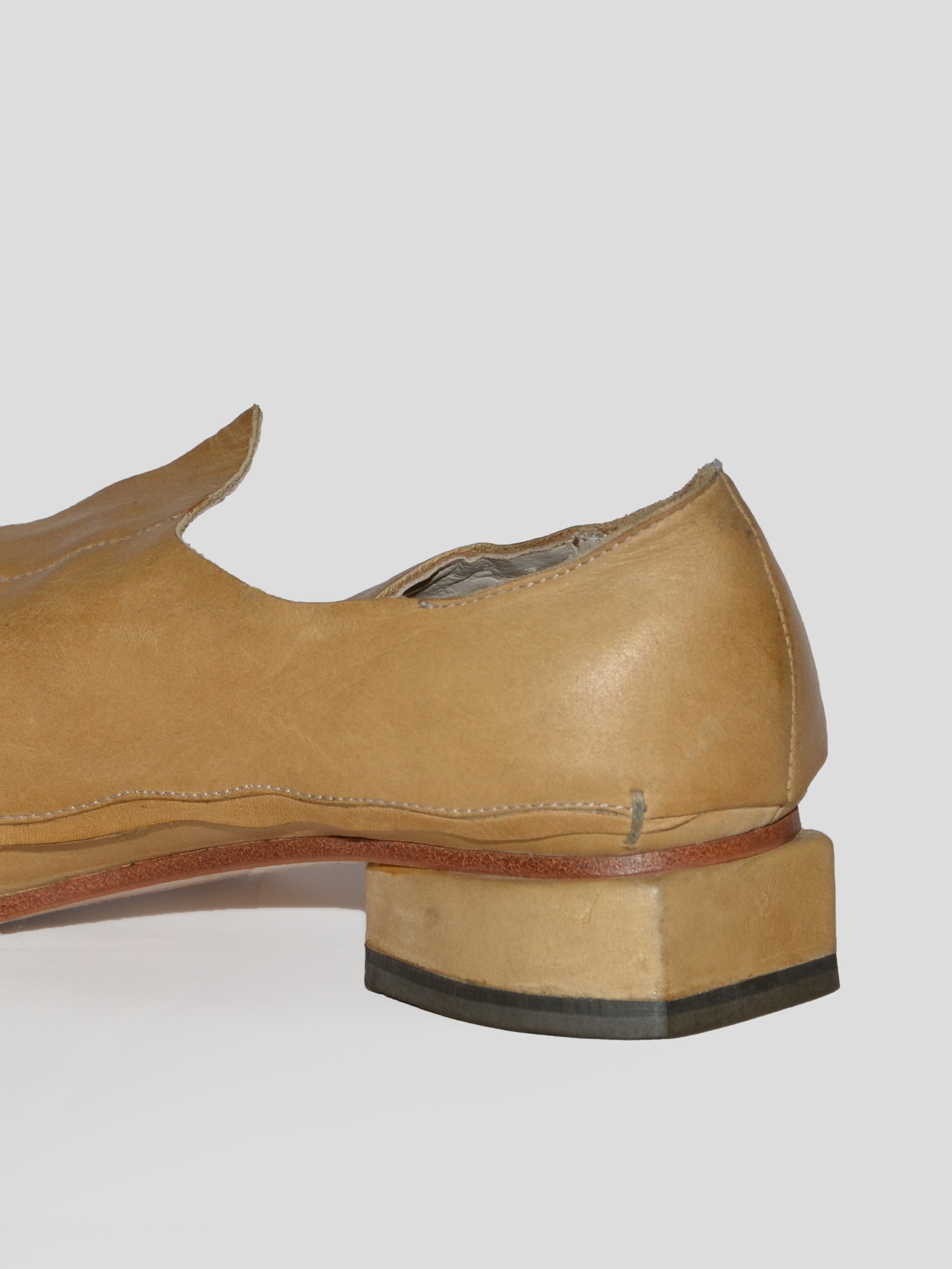 Angled Toe Derby