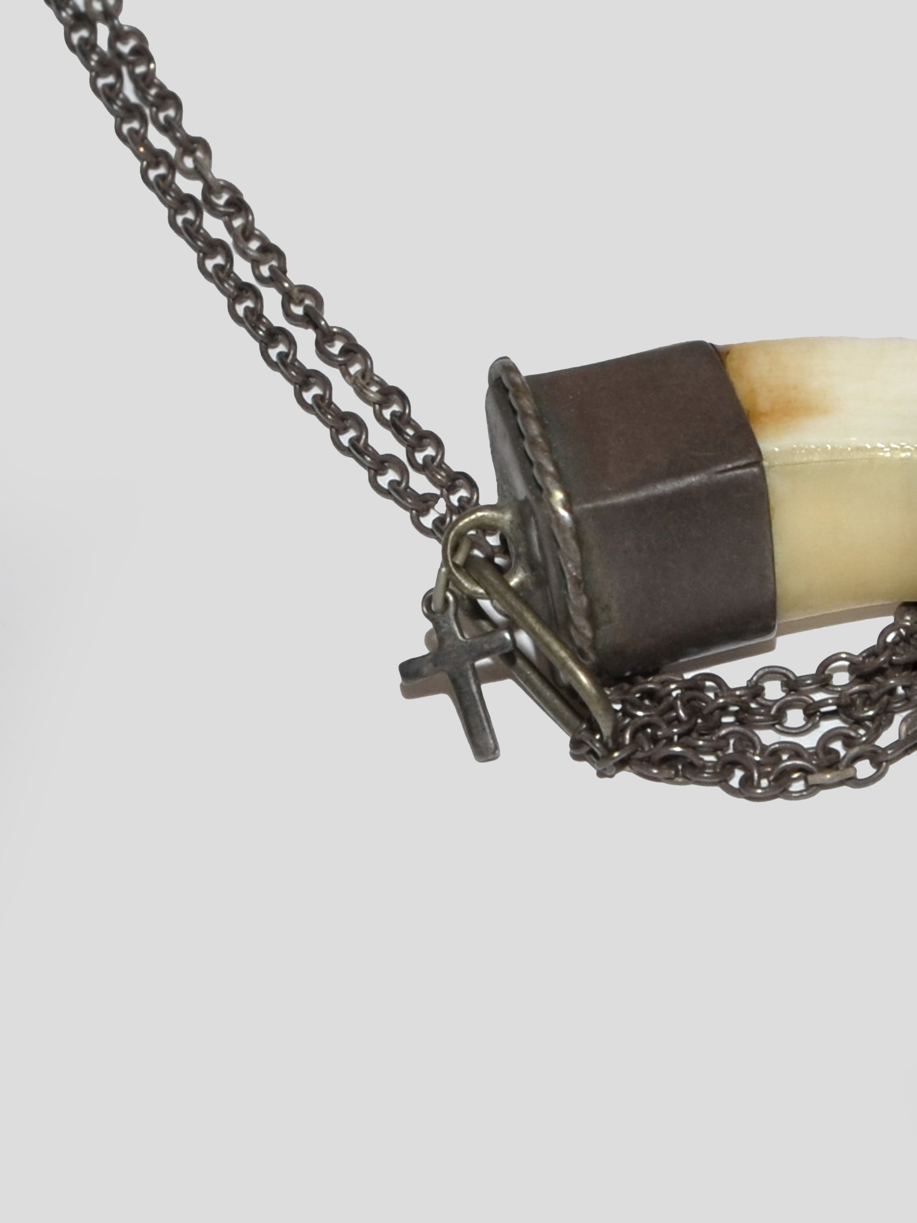 0044 Tooth Cross Necklace