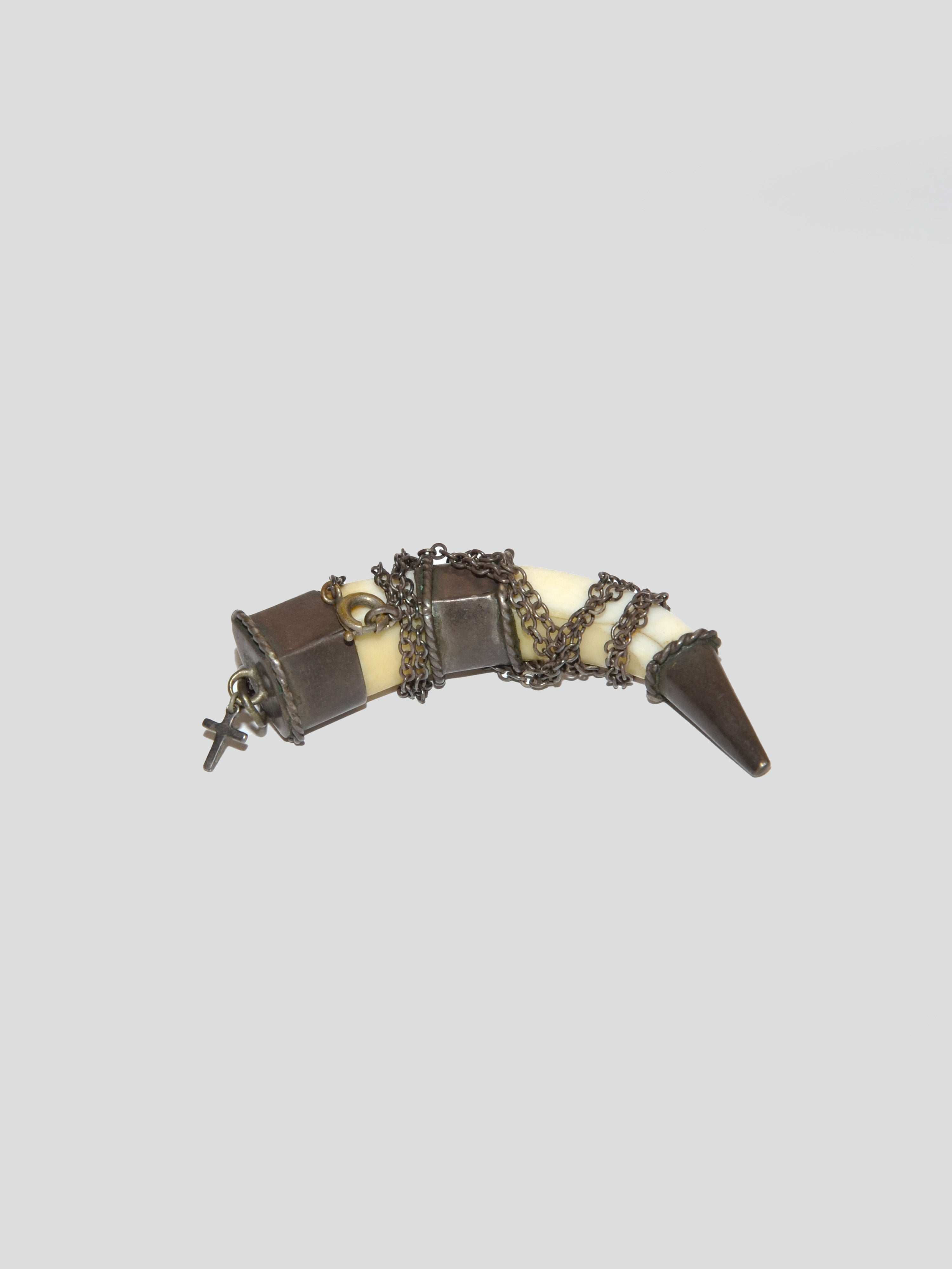 0044 Tooth Cross Necklace