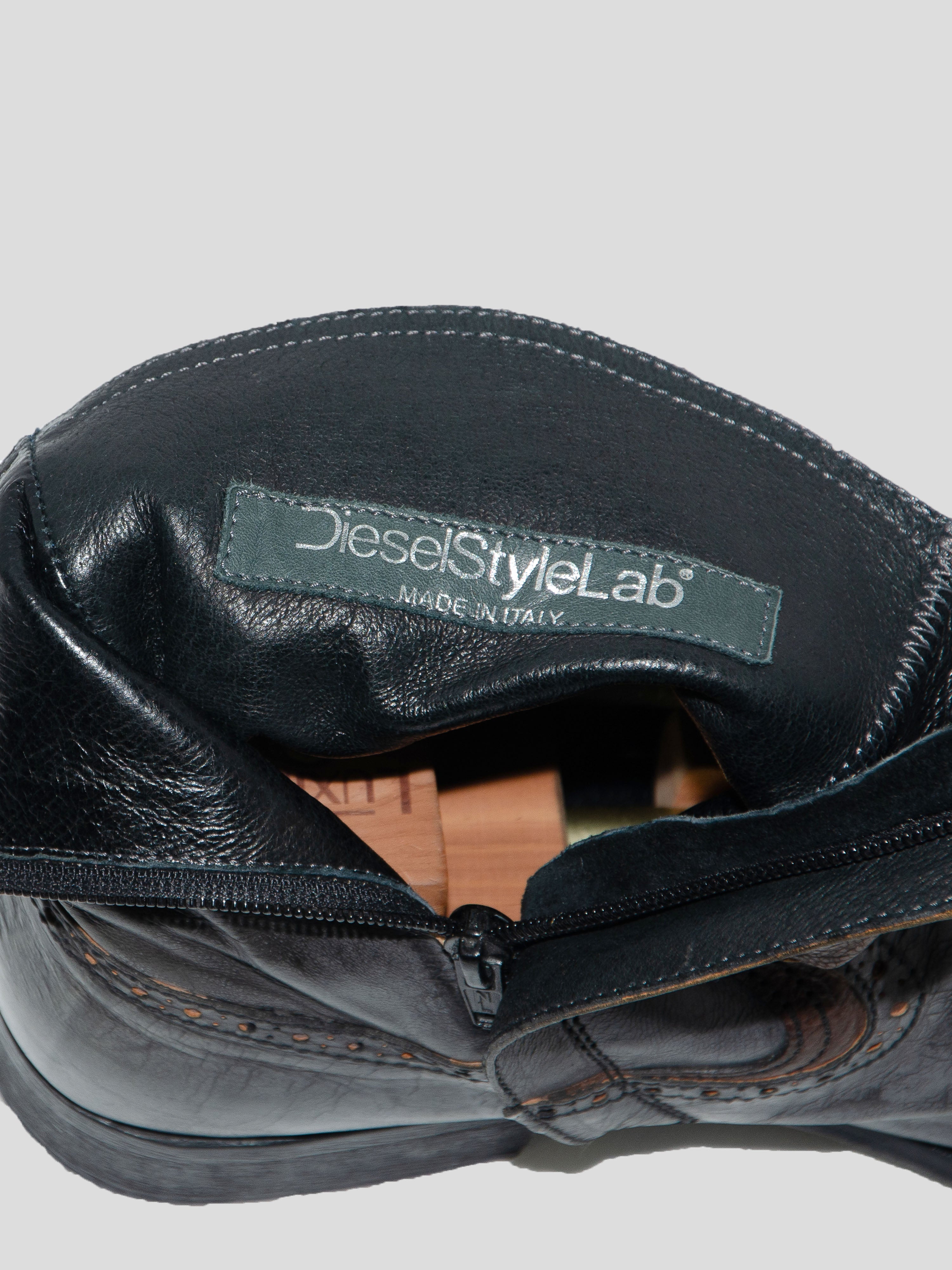 2000s Concave-toe Western Boots