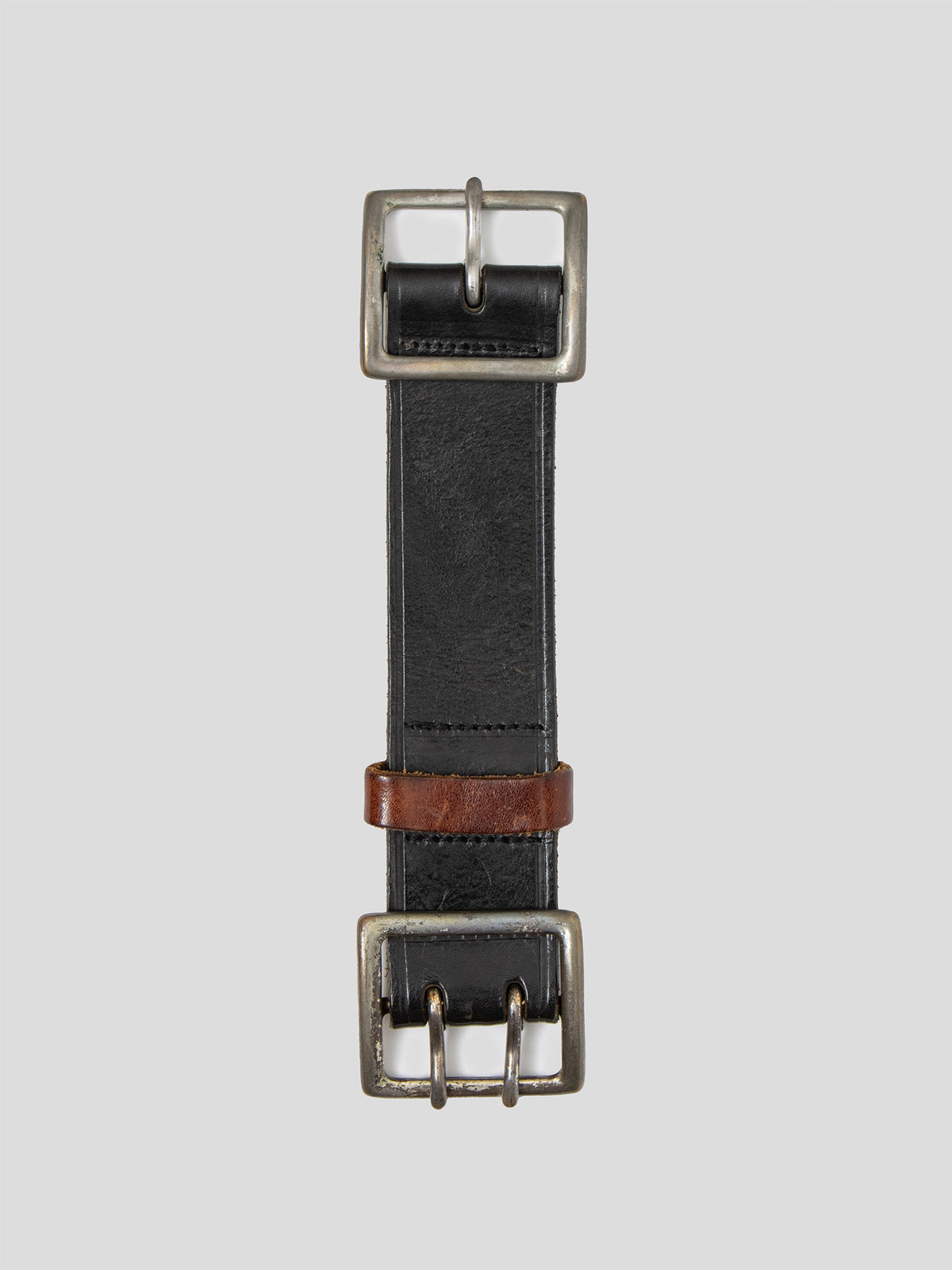 Skull-Embellished Leather Belt