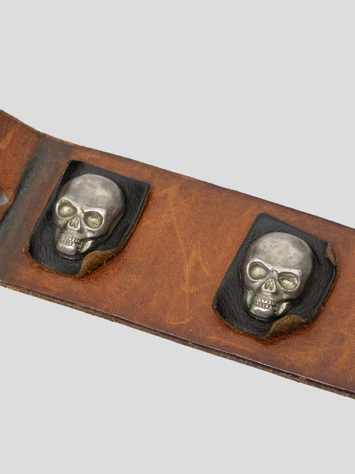 Skull-Embellished Leather Belt