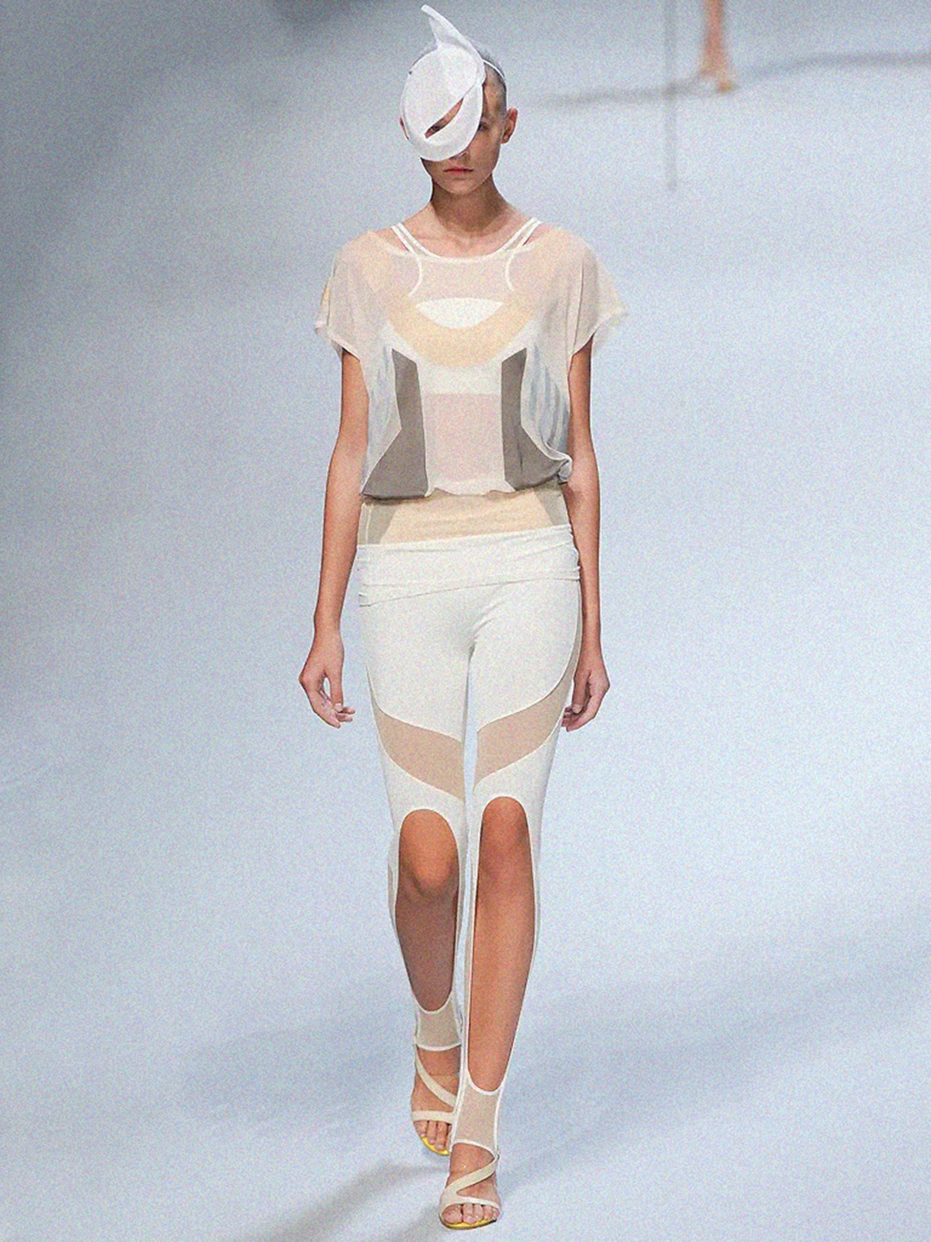 SS12 Geometric Mesh Top