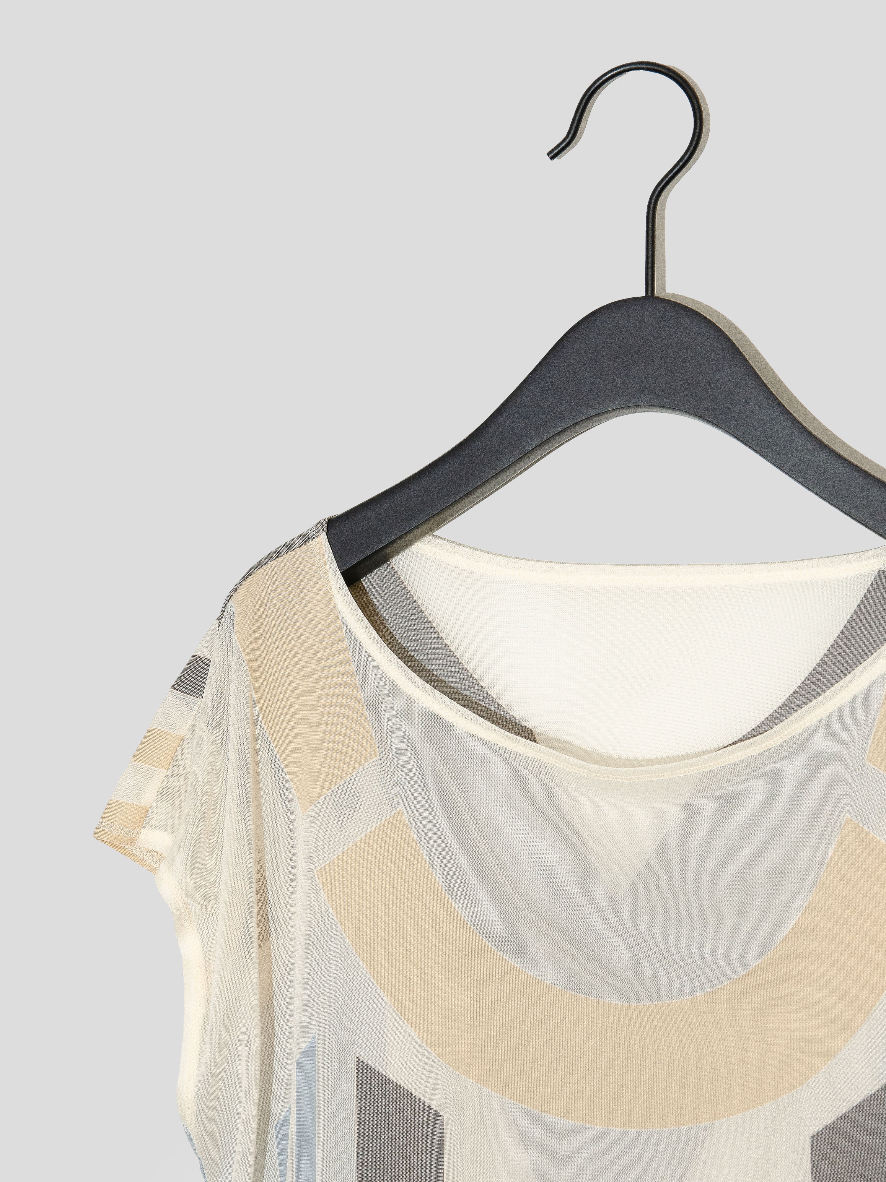 SS12 Geometric Mesh Top