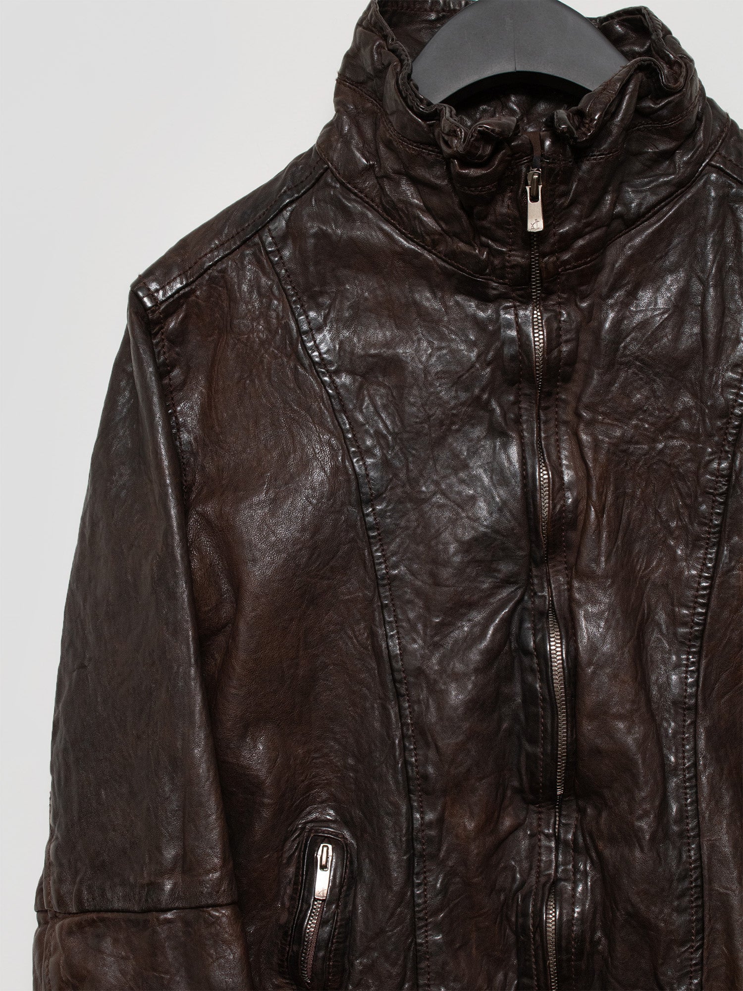 Luva Tram Crinkled Sheepskin Leather Jacket | COMMUNE