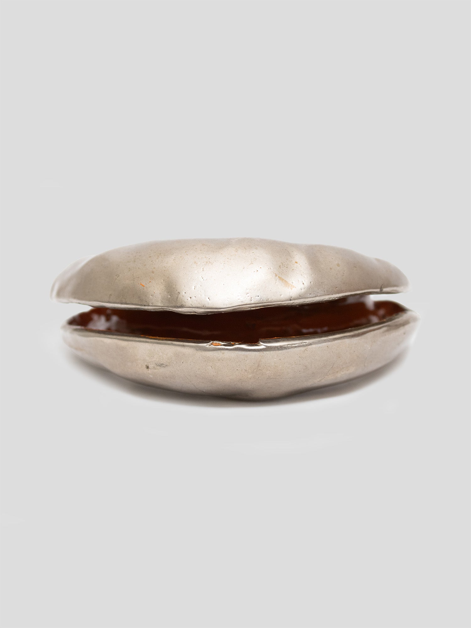 Sculpted Clamshell Bangle