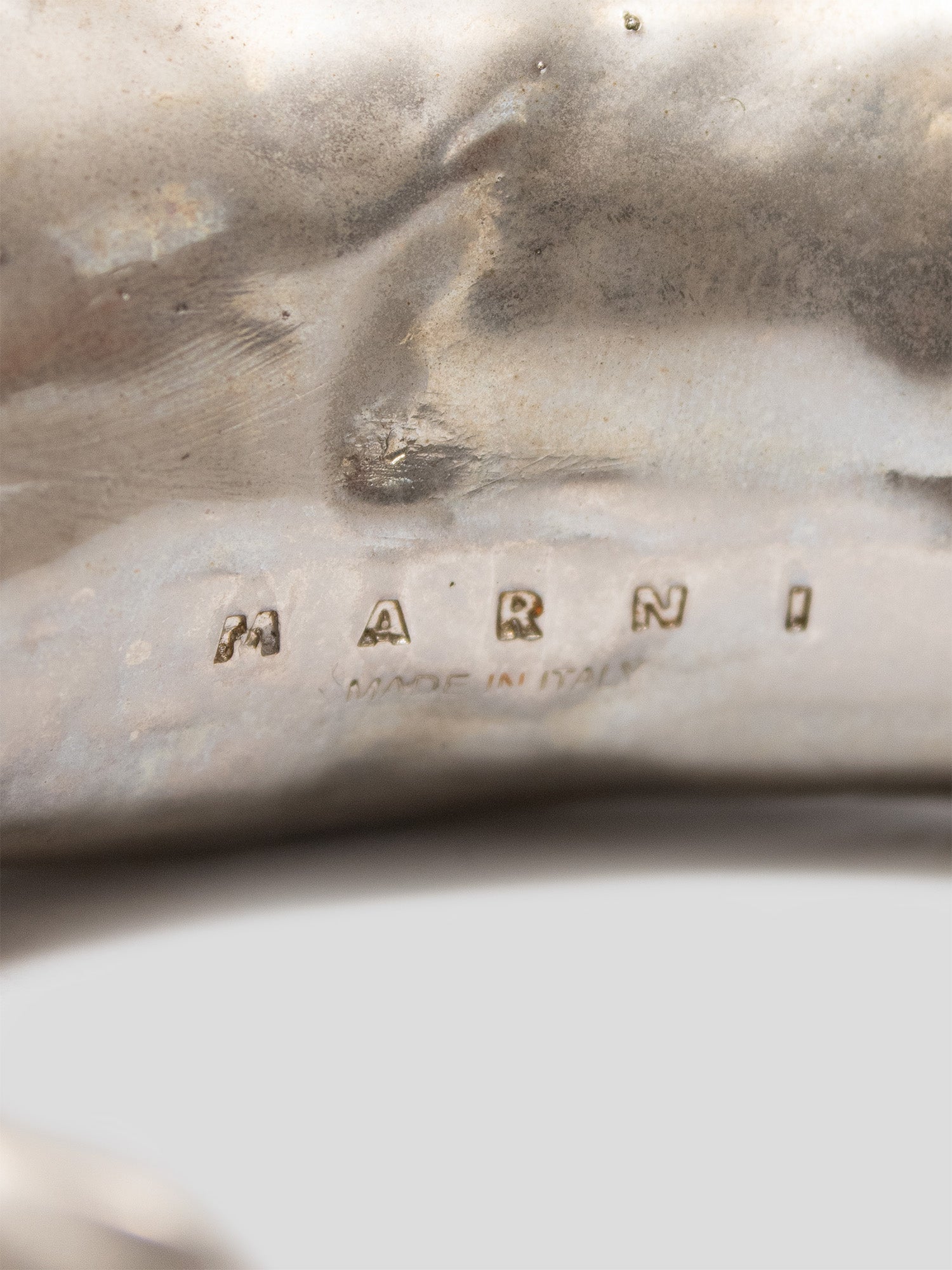 Sculpted Clamshell Bangle