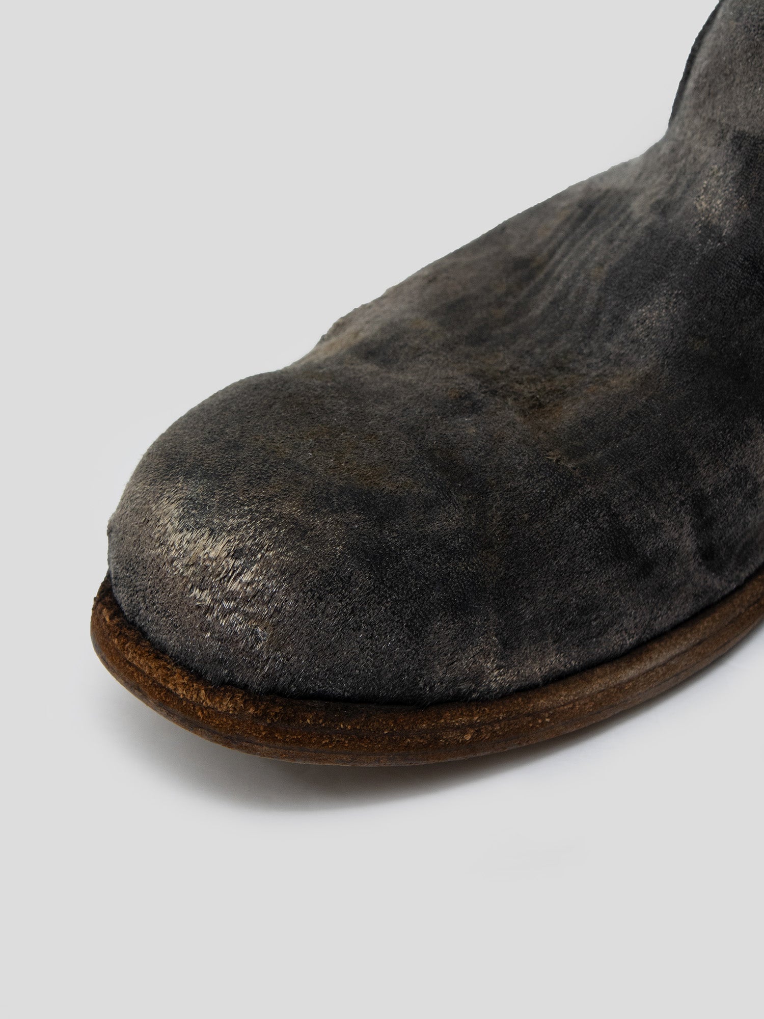 2000s Distressed Engineer Boots
