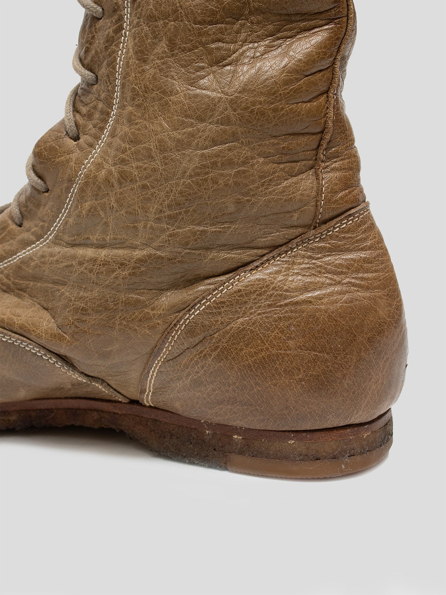 2000s Leather Boxing Shoes