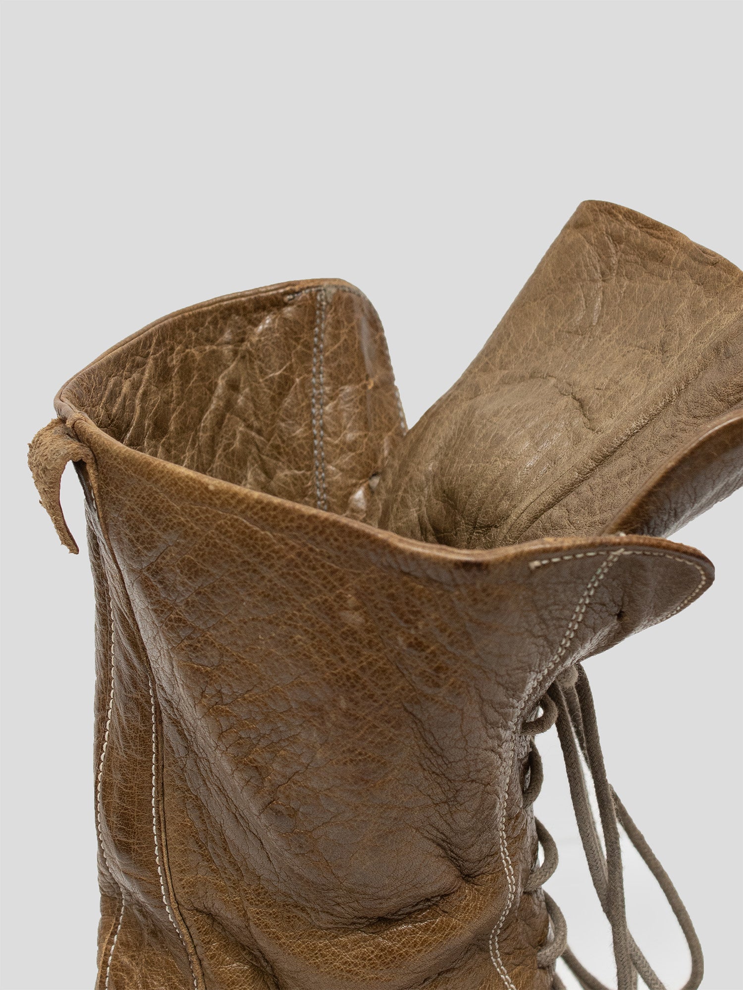 2000s Leather Boxing Shoes