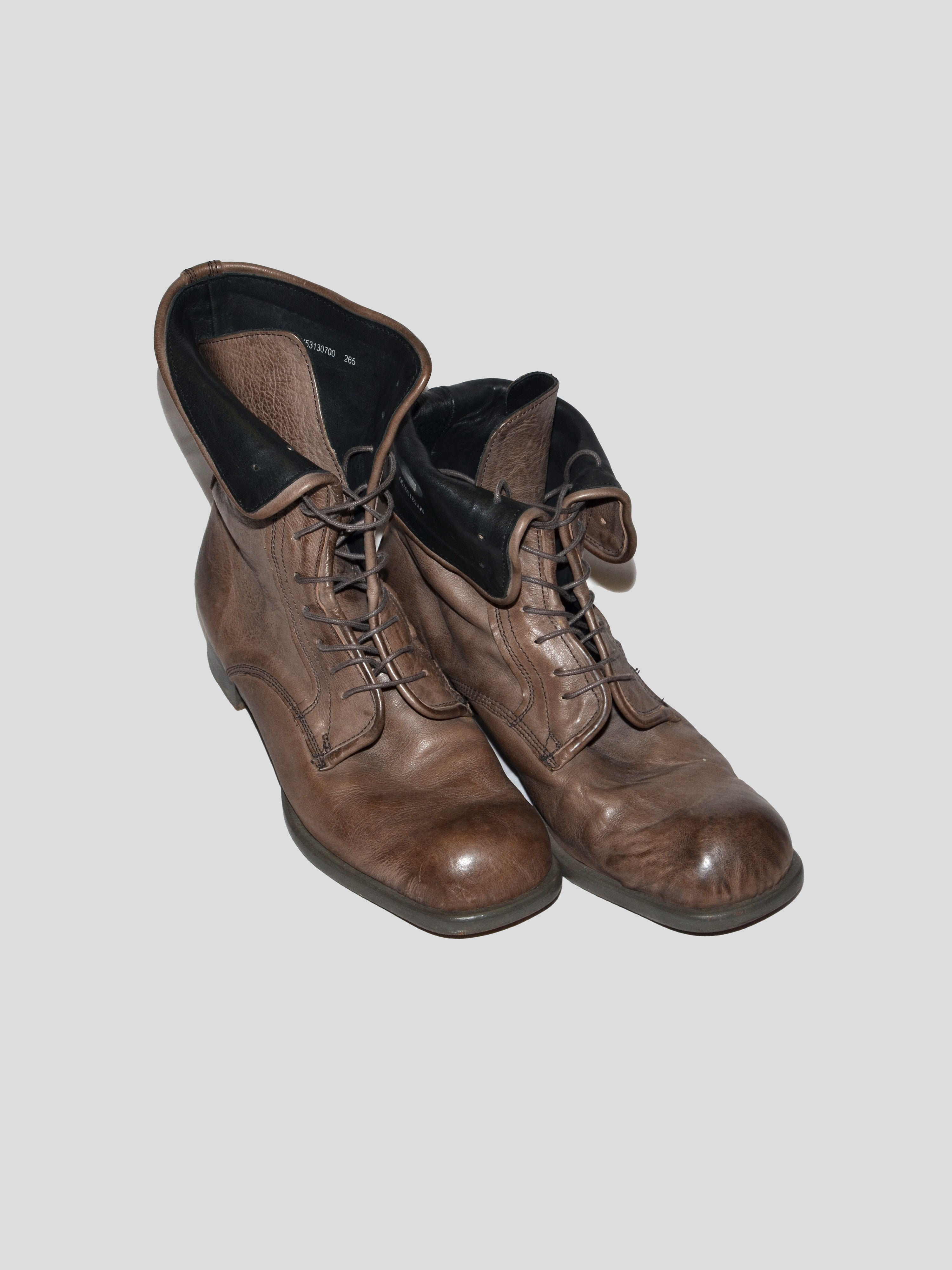 2000s Metal-wired Boots