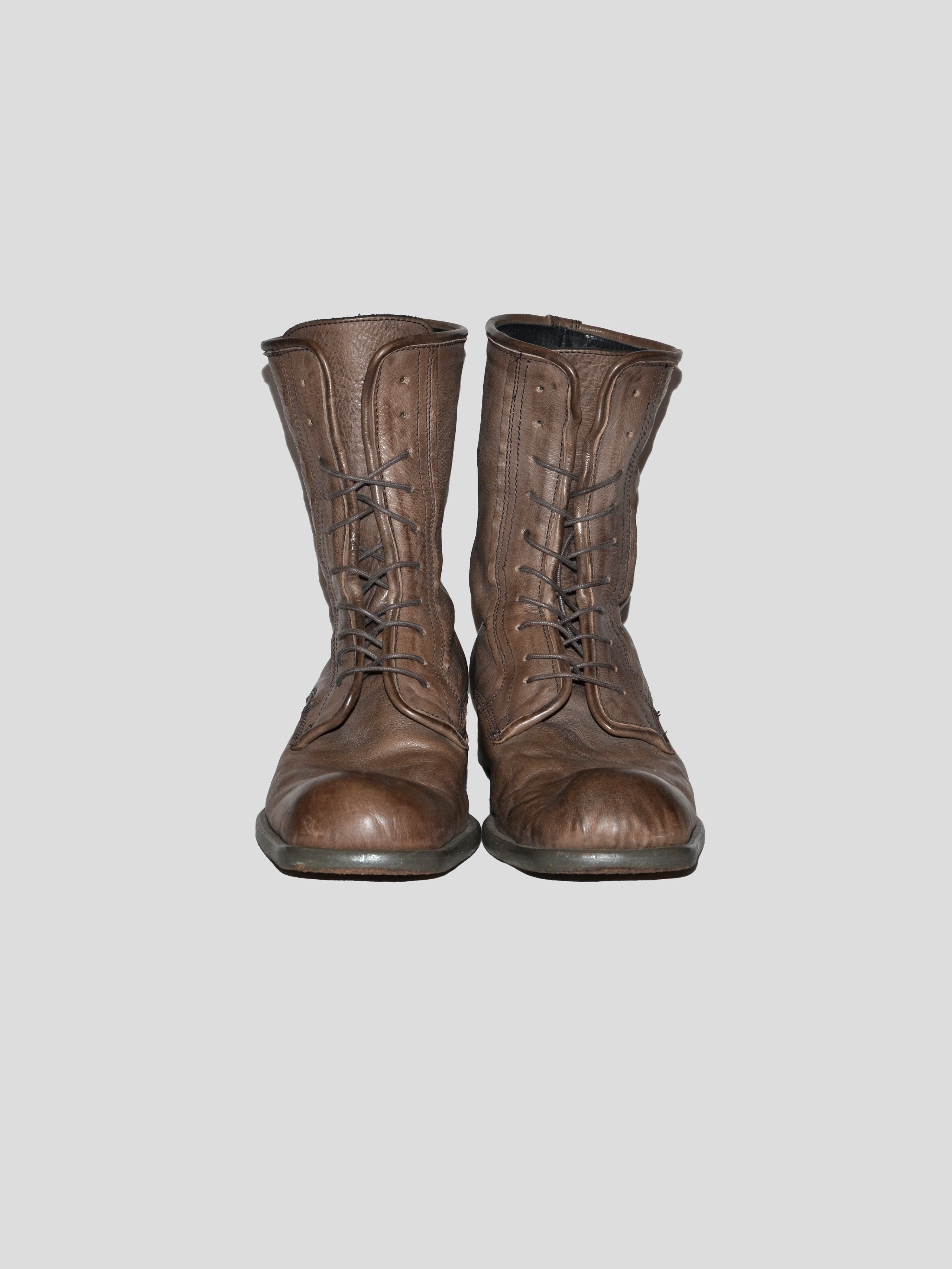 2000s Metal-wired Boots