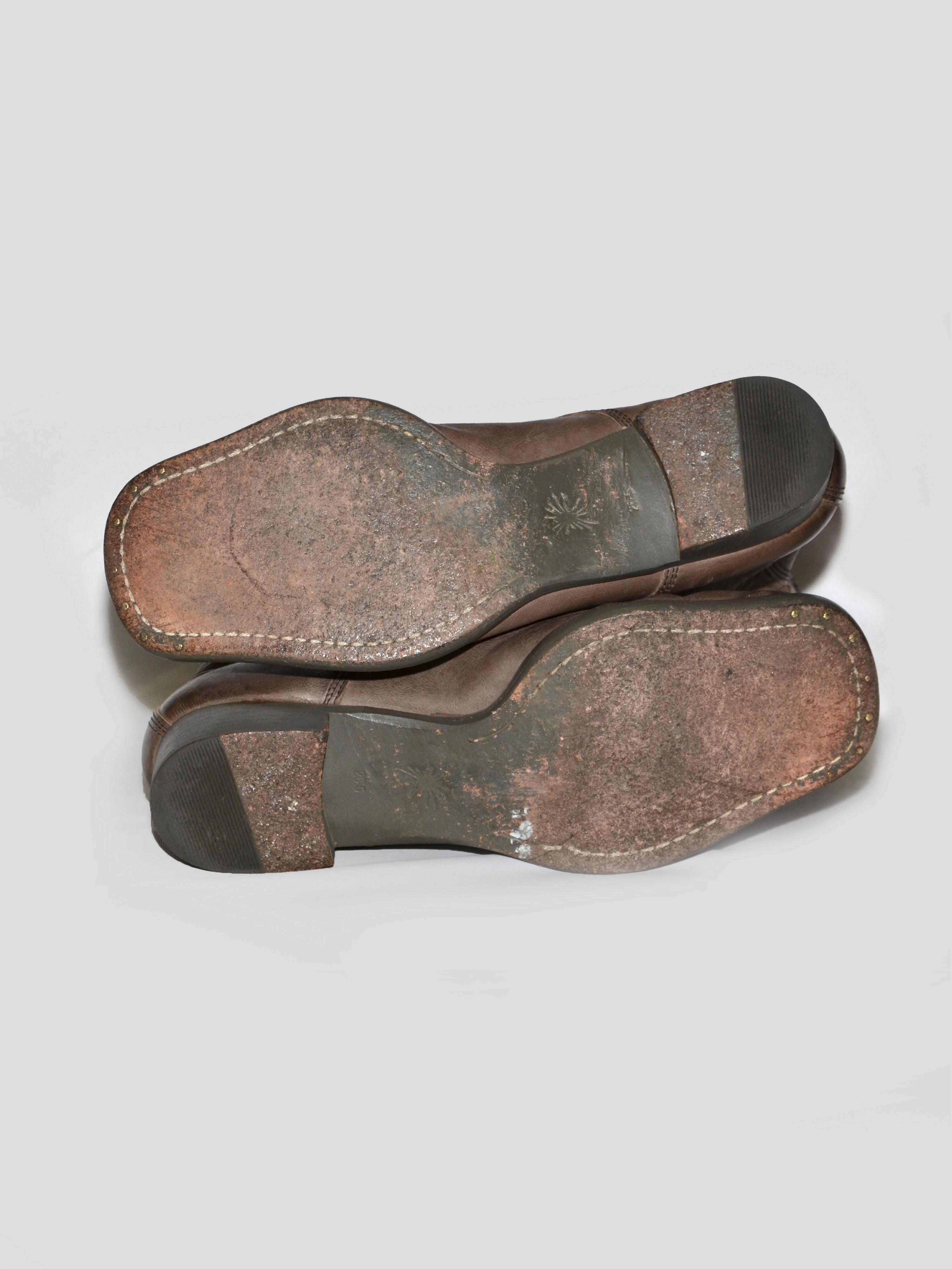 2000s Metal-wired Boots