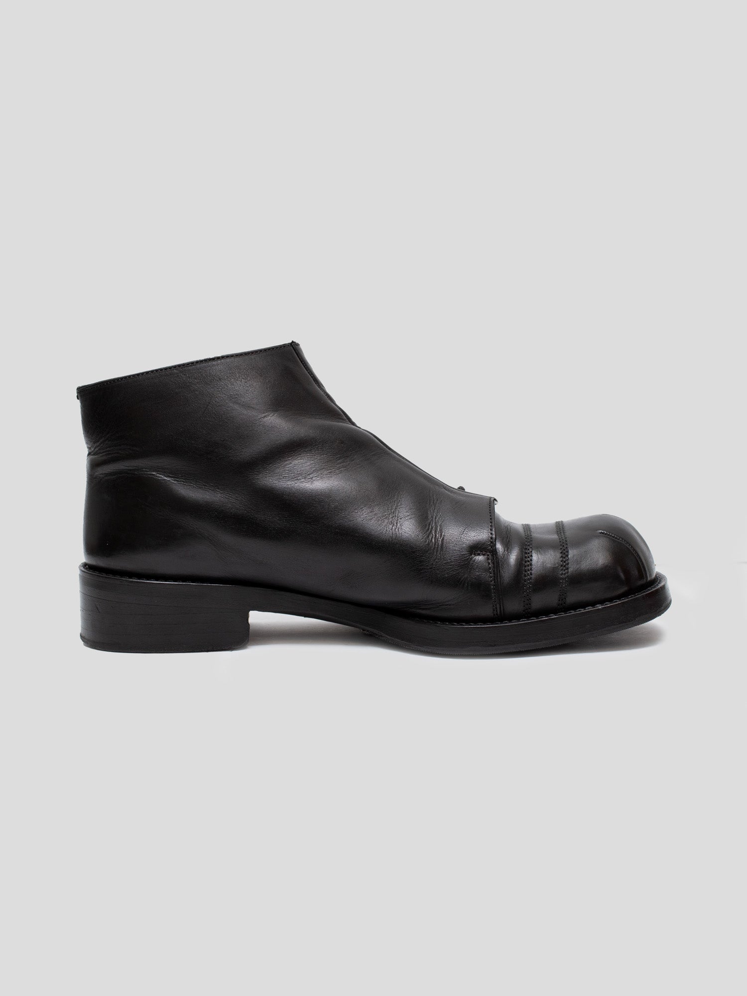 2000s Offset-Lace Leather Boots