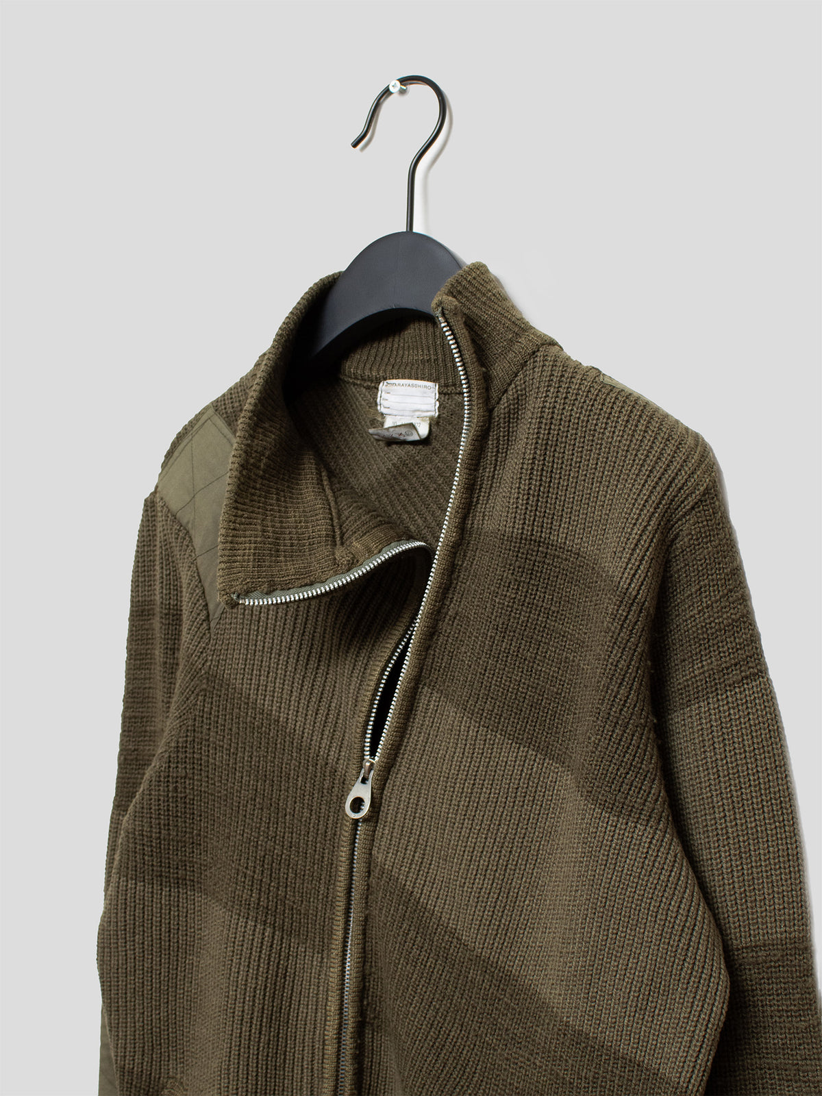 AW04 Twisted Zip-Up Sweater