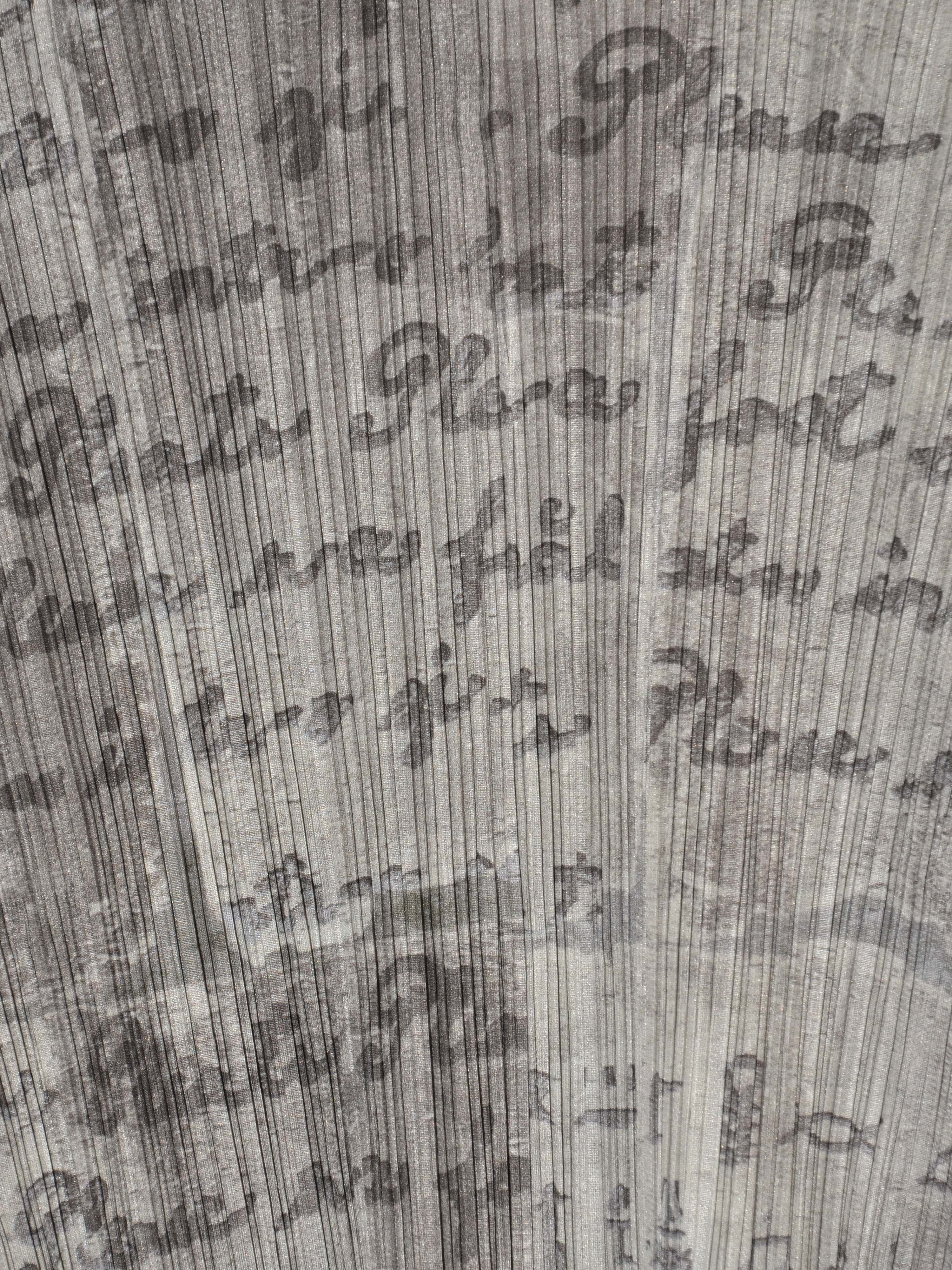 SS06 Letter Print Pleated Top