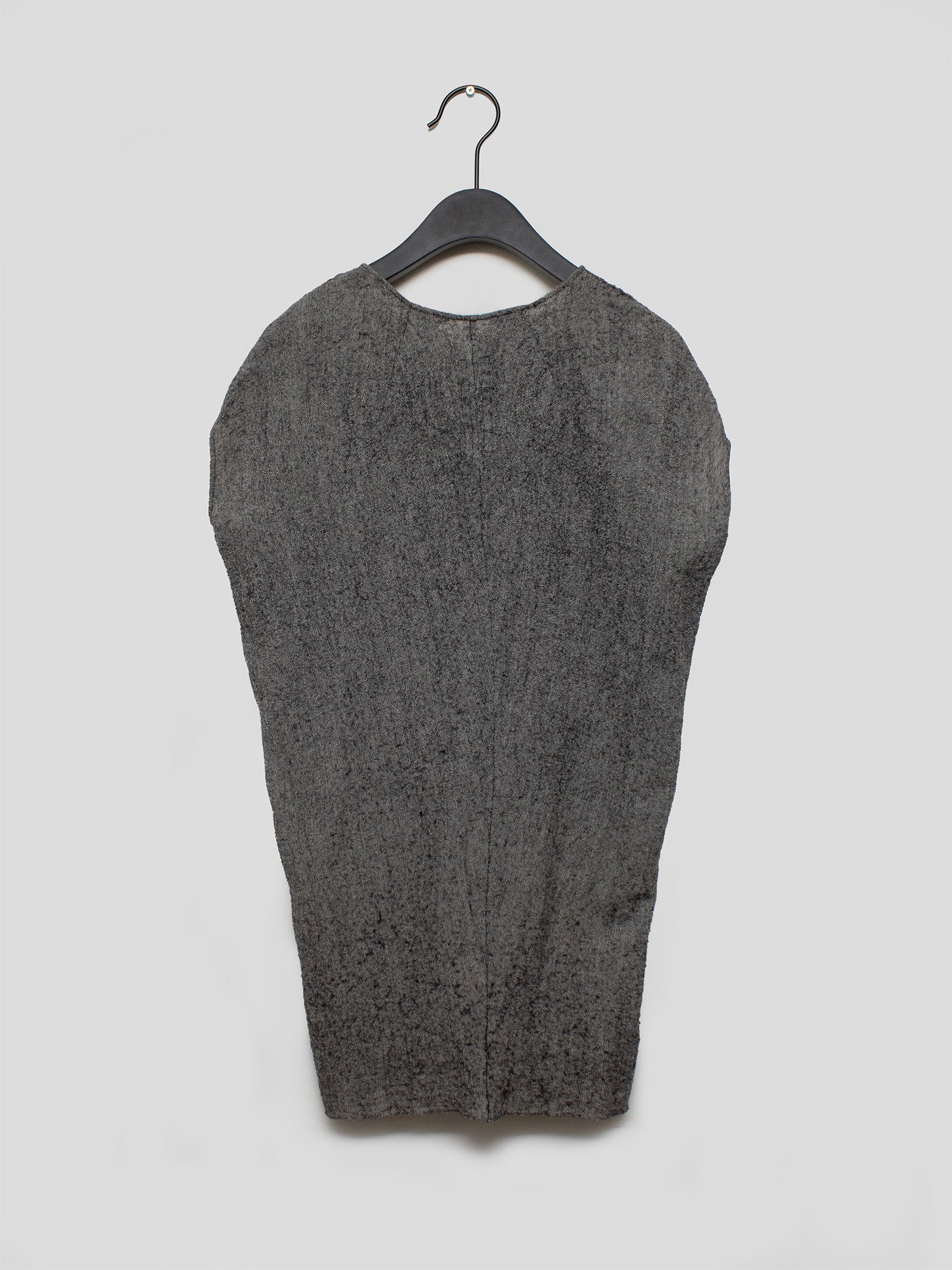 AW12 "Mountain" Flat Sleeveless Top