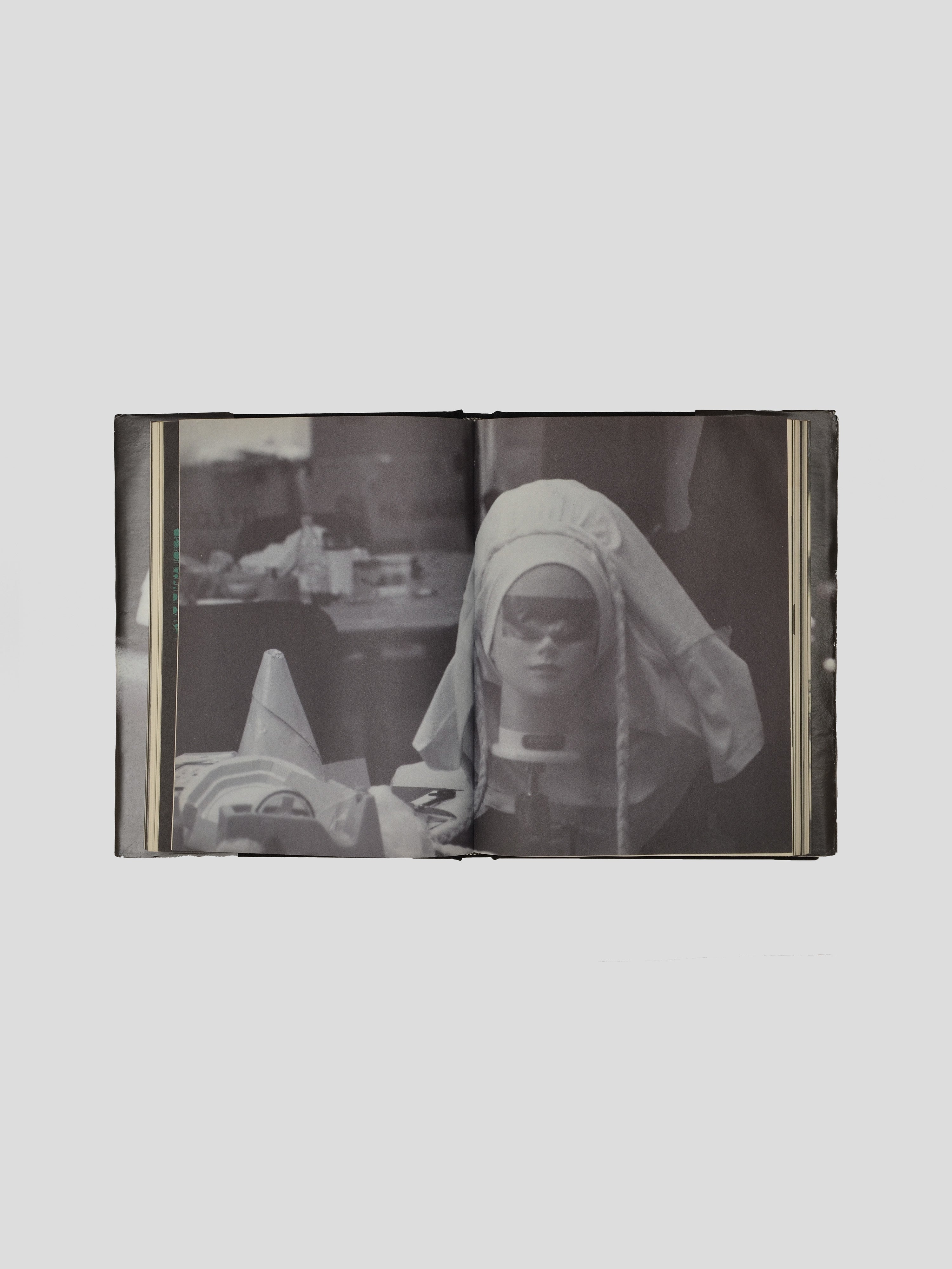 2006 Cream Spring Edition Issue 04