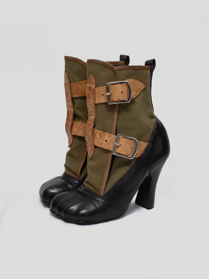 SS02 Animal-Toe Bondaged Leather Boots