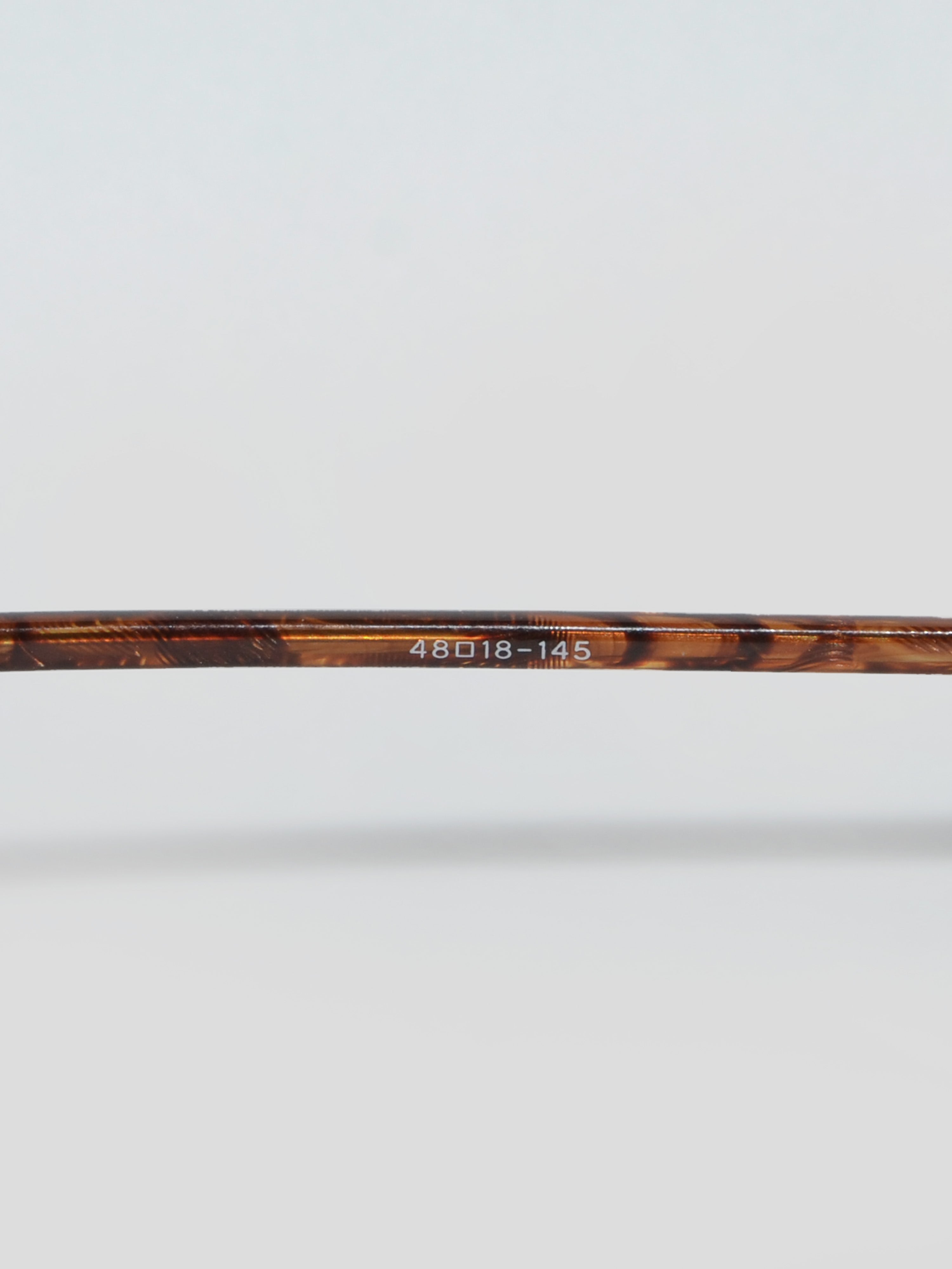 Thin-frame Sunglasses