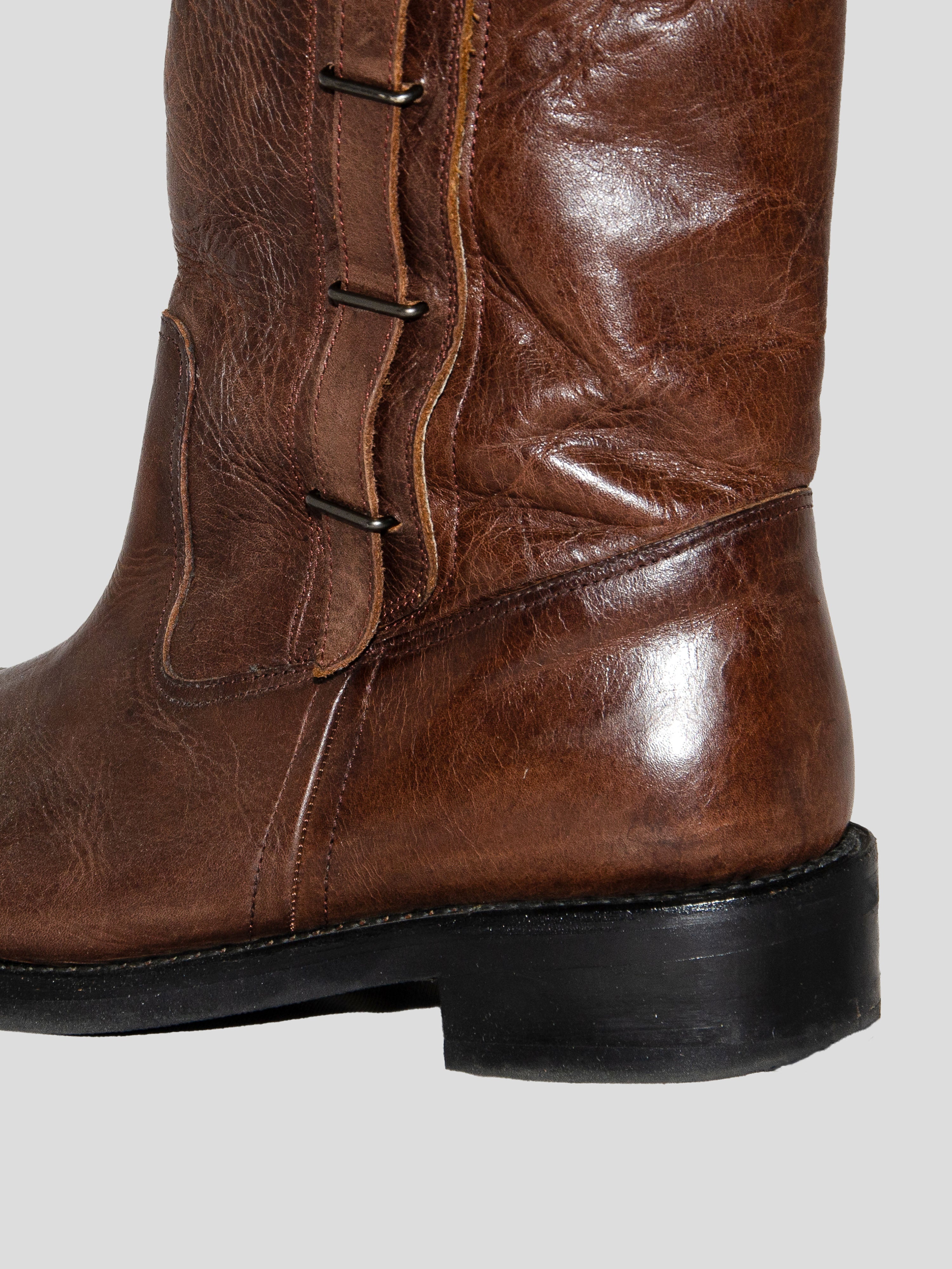 AW06 "CDA" Hook Spine Boots