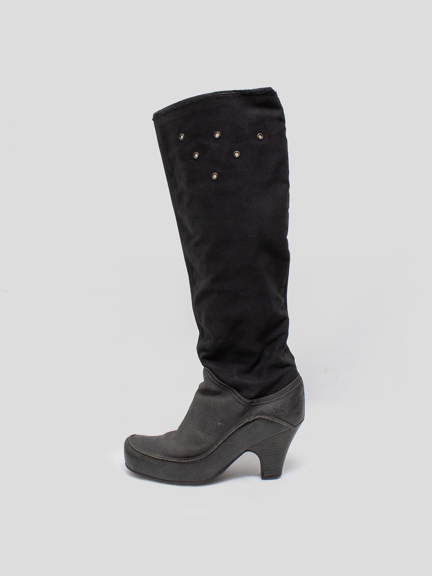 0044 Two-tone Leather Boots