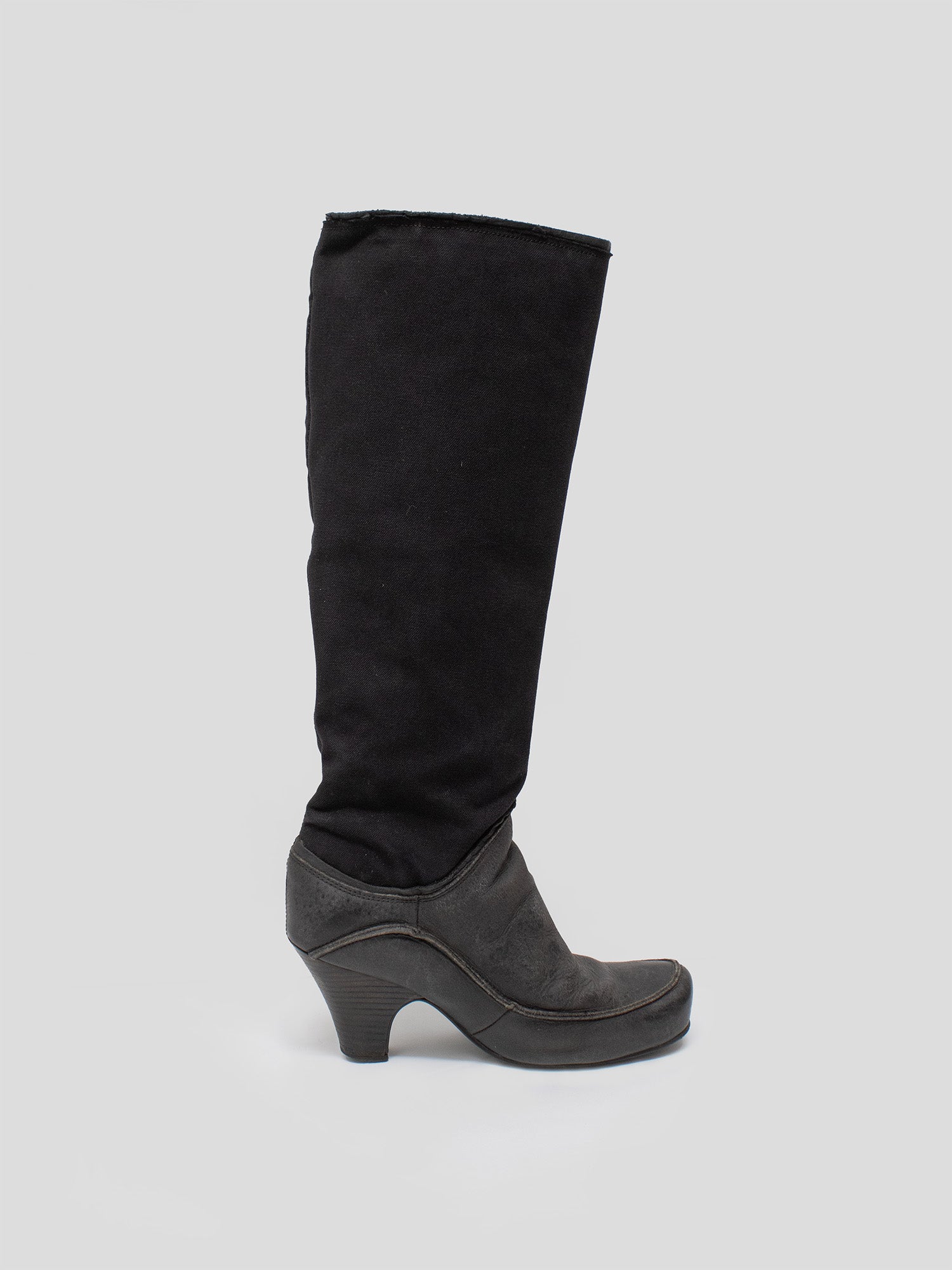 0044 Two-tone Leather Boots