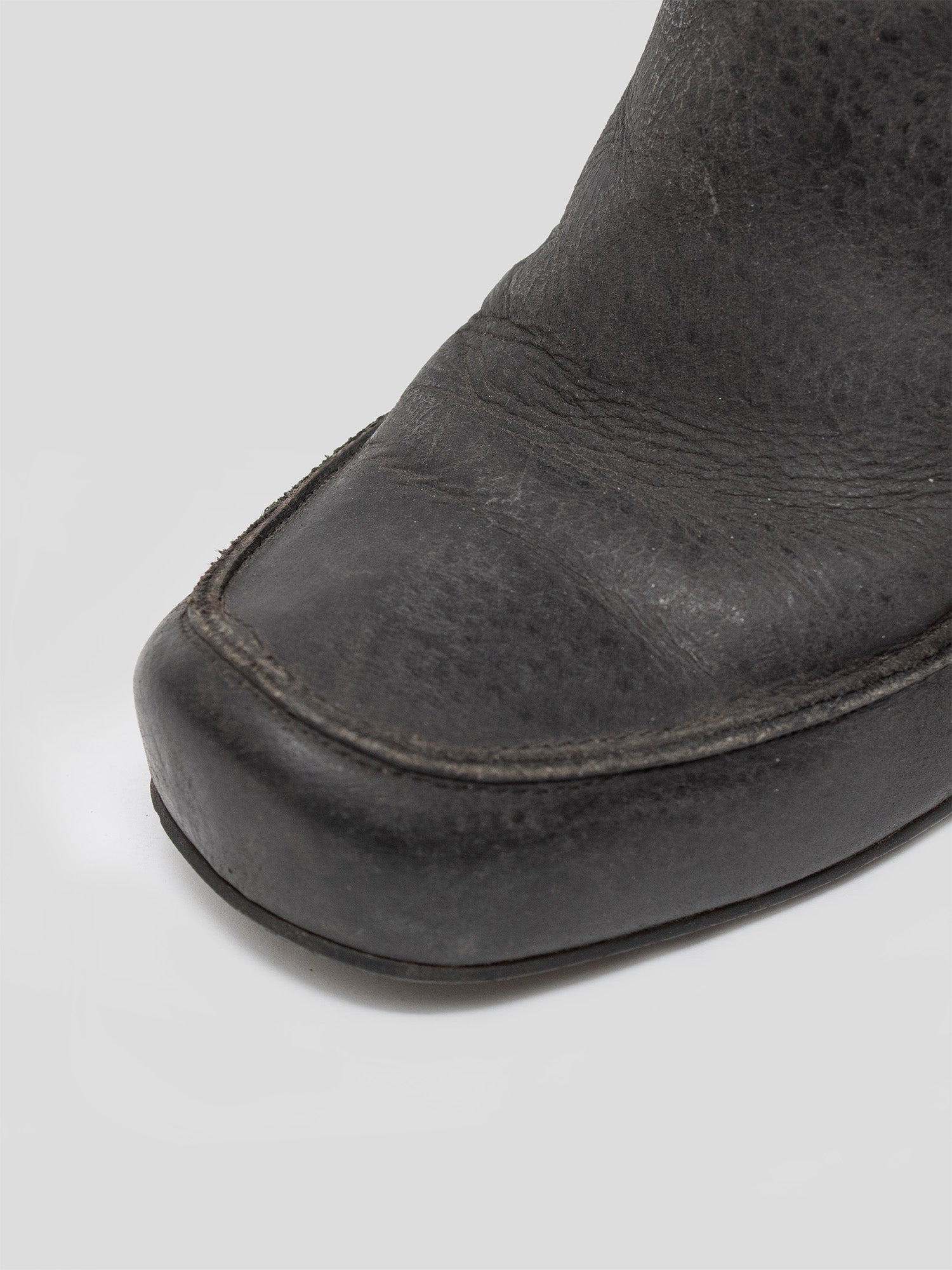 0044 Two-tone Leather Boots